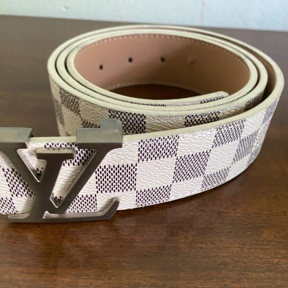 LOUIS VUITTON ホワイトラバーベルト None | Accessories | White Lv Belt 44 Inch Long | Poshmark